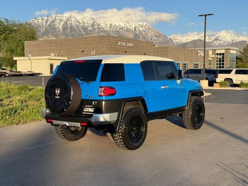 Used 2008 Toyota FJ Cruiser 4WD image 9