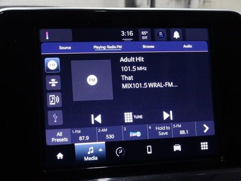 Used 2022 Jeep Compass Latitude AWD/4WD image 27