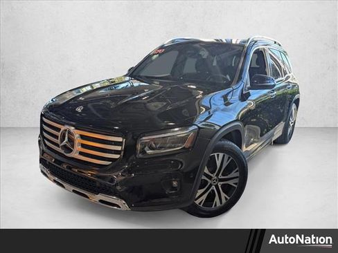 Used 2025 Mercedes-Benz GLB 250 image 1