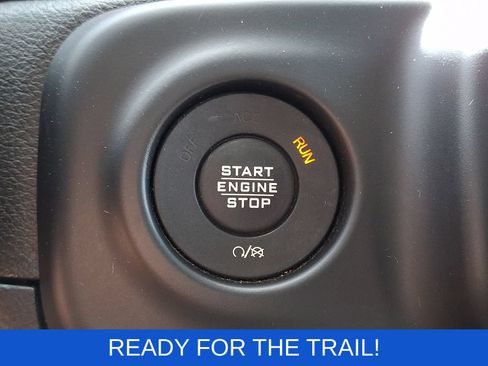 Used 2020 Jeep Wrangler Unlimited Rubicon AWD/4WD image 25