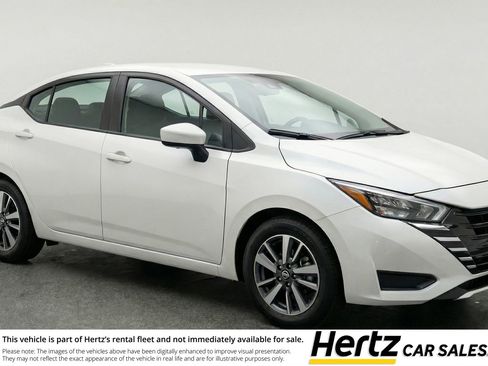 Used 2025 Nissan Versa SV FWD image 1