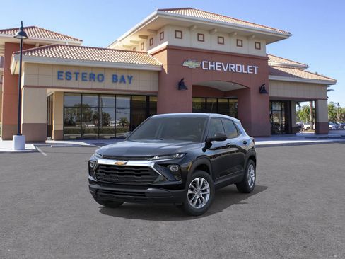 New 2026 Chevrolet TrailBlazer LS FWD image 32