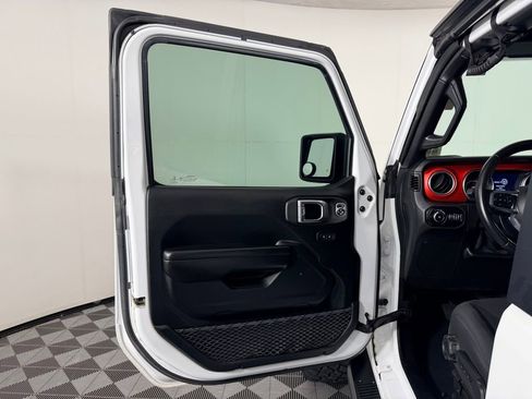 Used 2020 Jeep Wrangler Rubicon AWD/4WD image 26