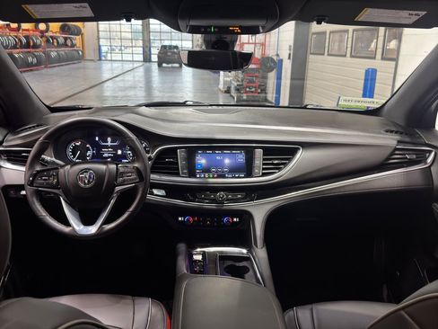 Used 2024 Buick Enclave Avenir w/ Avenir Technology Package AWD/4WD image 16
