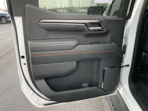 Used 2023 GMC Sierra 1500 AT4 w/ AT4 Premium Package AWD/4WD image 54