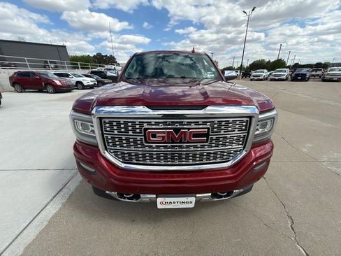 Used 2018 GMC Sierra 1500 Denali w/ Denali Ultimate Package AWD/4WD image 9