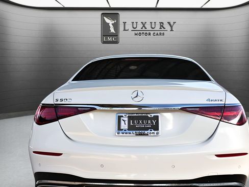 Used 2022 Mercedes-Benz S 500 4MATIC w/ AMG Line Package image 18