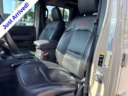Used 2022 Jeep Gladiator Rubicon w/ LED Lighting Group AWD/4WD image 7