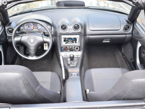 Used 1999 MAZDA MX-5 Miata image 33