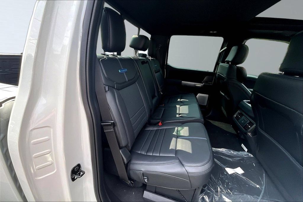 New 2026 Ford F450 Platinum w/ FX4 Off-Road Package AWD/4WD image 10