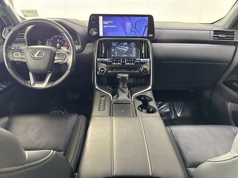 Used 2024 Lexus LX 600 4WD w/ Luxury Package image 25