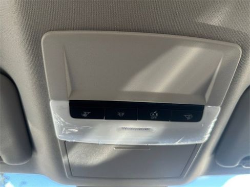 New 2025 Nissan Sentra SV image 18