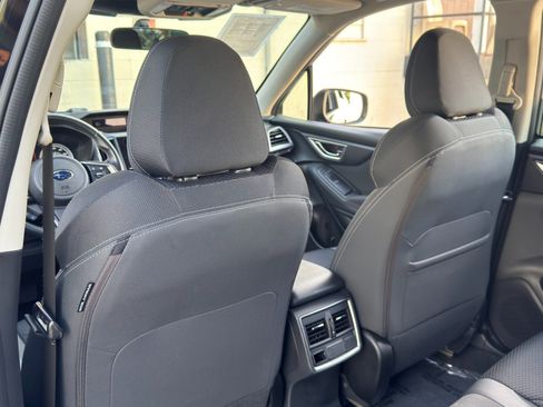 Used 2022 Subaru Forester Premium AWD/4WD image 35