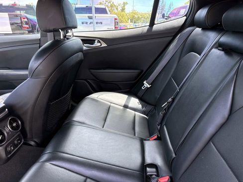 Used 2022 Kia Stinger GT1 RWD image 14