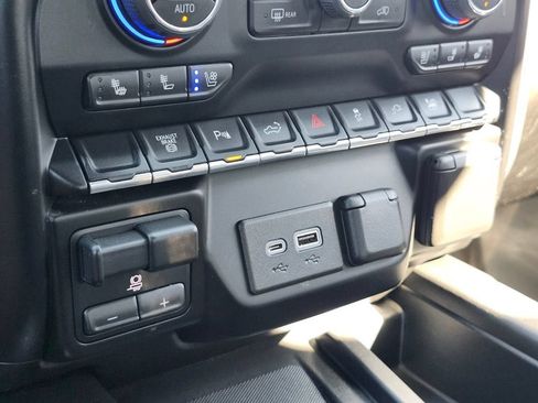 Used 2022 Chevrolet Silverado 2500 High Country AWD/4WD image 25