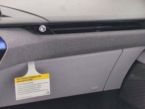 New 2026 Cadillac Optiq Sport 1 image 20