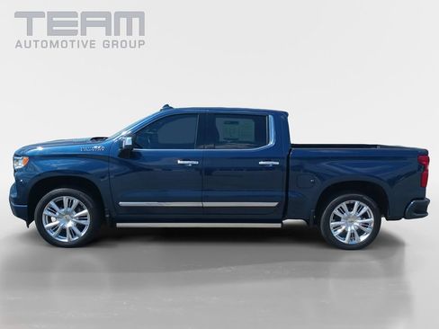 Used 2023 Chevrolet Silverado 1500 High Country w/ High Country Premium Package AWD/4WD image 4
