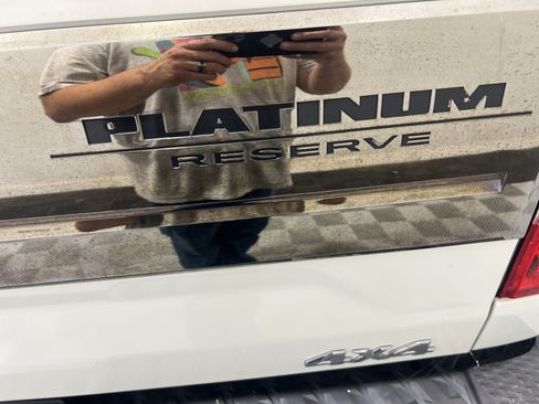 Used 2018 Nissan Titan Platinum Reserve AWD/4WD image 5