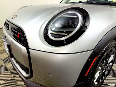 Certified 2025 MINI Cooper S image 26