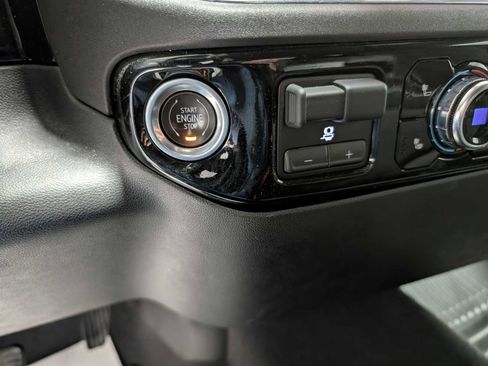 Used 2024 GMC Sierra 2500 SLE w/ SLE Value Package; image 30