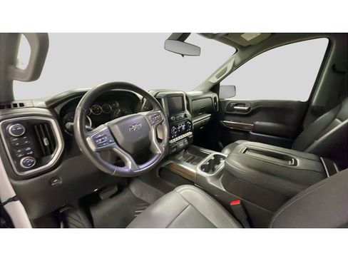 Used 2021 Chevrolet Silverado 1500 LT Trail Boss w/ Convenience Package II image 11