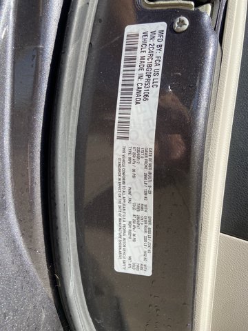 Used 2023 Chrysler Pacifica Touring-L FWD image 33