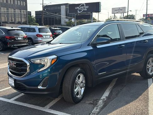 Used 2021 GMC Terrain SLE w/ Driver Convenience Package AWD/4WD image 7