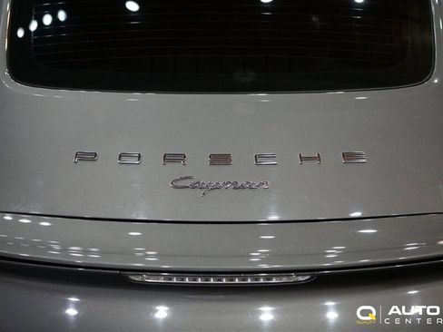 Used 2014 Porsche Cayman RWD image 6