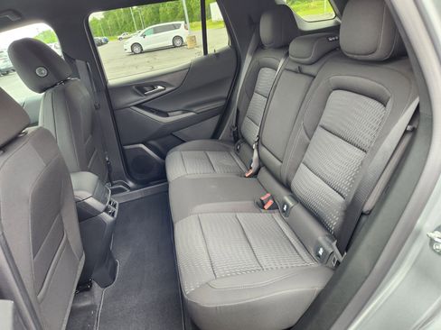 New 2026 Chevrolet Equinox LT w/ Safety and Technology Package FWD image 8