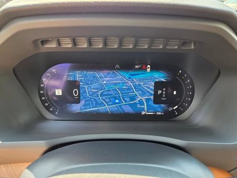 Certified 2023 Volvo XC90 B6 Plus AWD/4WD image 36