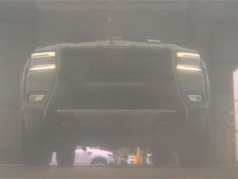 Used 2025 Nissan Frontier Pro-X RWD image 3