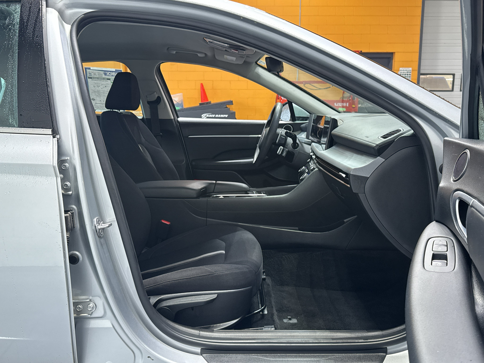 Used 2025 Hyundai Sonata SEL FWD image 18