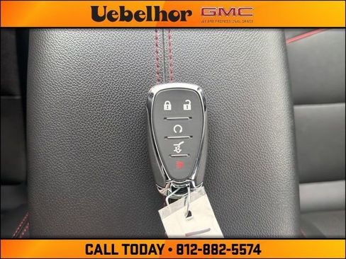 Used 2022 Chevrolet Equinox RS w/ RS Leather Package FWD image 34