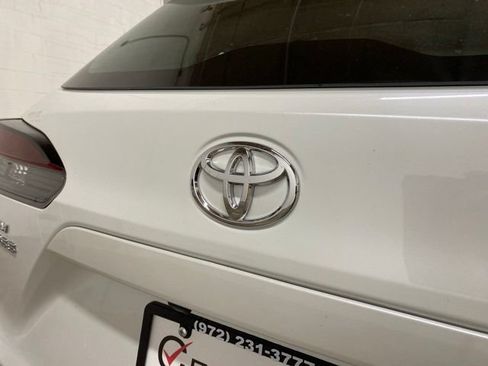 Used 2024 Toyota Corolla Cross L FWD image 83