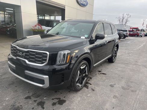 Certified 2023 Kia Telluride S image 1
