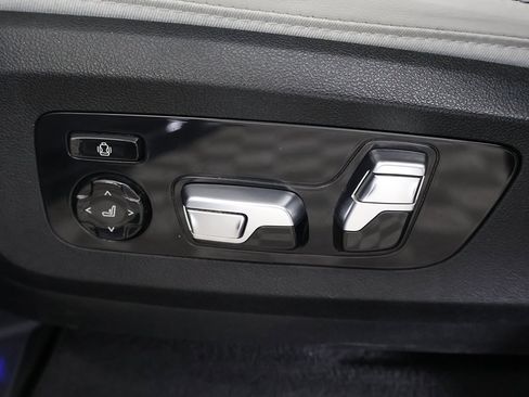 Used 2024 BMW X5 M60i image 39