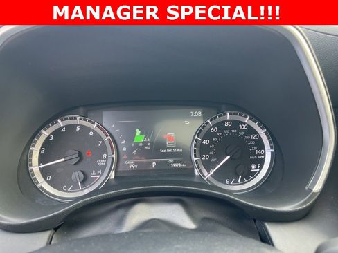 Used 2023 Toyota Highlander XLE image 19