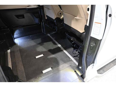 Used 2023 Toyota Sienna XLE w/ XLE Plus Package AWD/4WD image 19
