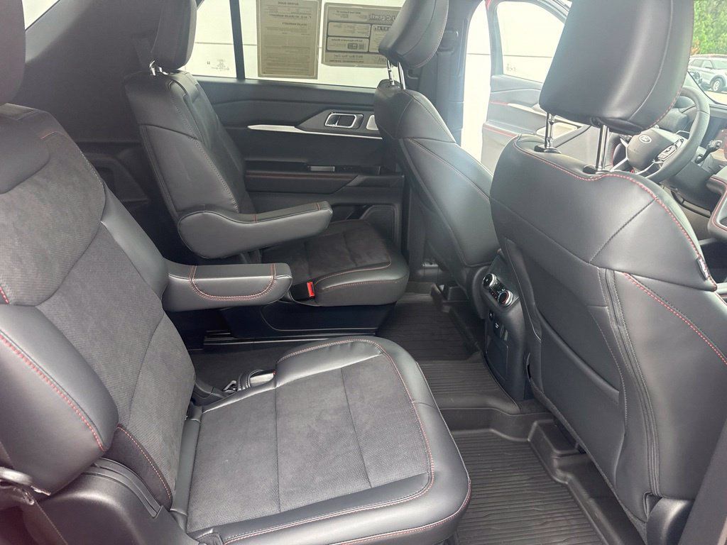 Used 2026 Ford Explorer ST w/ Sun And Sound Package AWD/4WD image 30