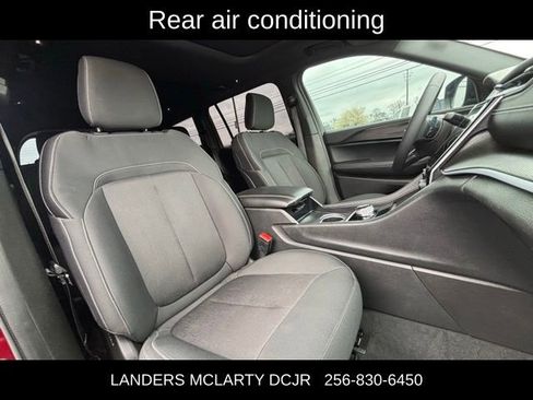 Used 2024 Jeep Grand Cherokee L Laredo image 11
