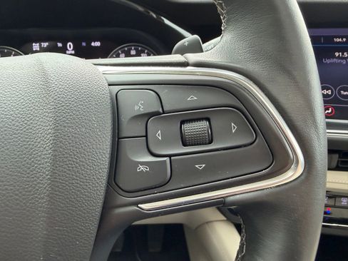 Used 2021 Buick Envision Essence image 15