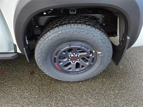 New 2025 Nissan Frontier PRO-4X w/ Pro Premium Package image 11