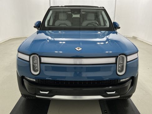 Used 2024 Rivian R1S Adventure AWD/4WD image 8