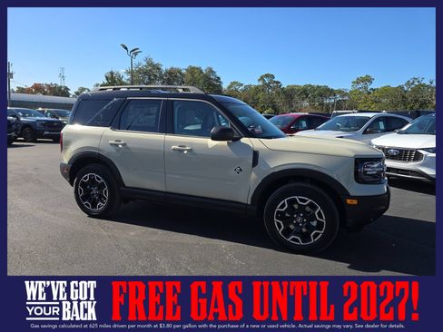 New 2025 Ford Bronco Sport Outer Banks AWD/4WD image 2