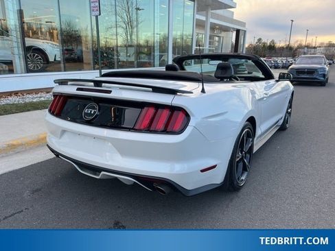 Used 2017 Ford Mustang GT Premium w/ Equipment Group 401A image 8