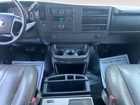 Used 2014 Chevrolet Express 3500 RWD image 11