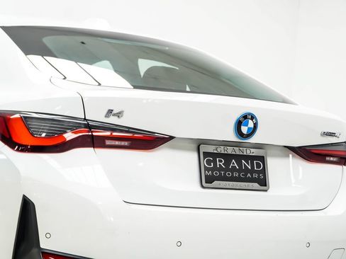 Used 2023 BMW i4 eDrive40 w/ Premium Package RWD image 16