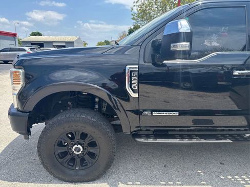 Used 2021 Ford F250 Platinum w/ Tremor Off-Road Package AWD/4WD image 25