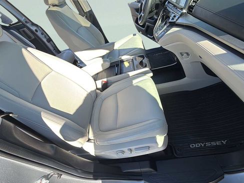 Used 2025 Honda Odyssey EX-L image 29