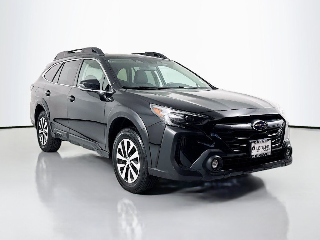 Used 2023 Subaru Outback Premium AWD/4WD image 4